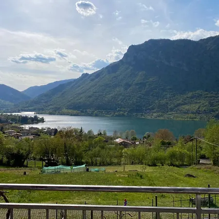Casa Carla, Bis 4 Personen, Garten, Balkon Mit Blick Auf Den Und Berge