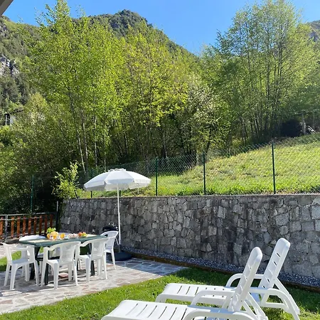 Casa Carla, Bis 4 Personen, Garten, Balkon Mit Blick Auf Den Und Berge Apartment *