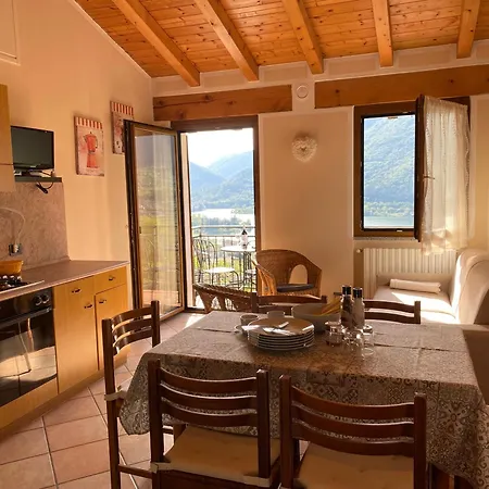 Casa Carla, Bis 4 Personen, Garten, Balkon Mit Blick Auf Den Und Berge