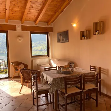 Casa Carla, Bis 4 Personen, Garten, Balkon Mit Blick Auf Den Und Berge Apartment *